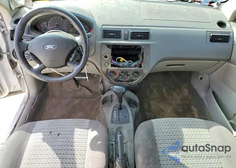 2005 Ford Focus Zx4 z USA, uszkodzony, nr VIN 1FAFP34N75W301825